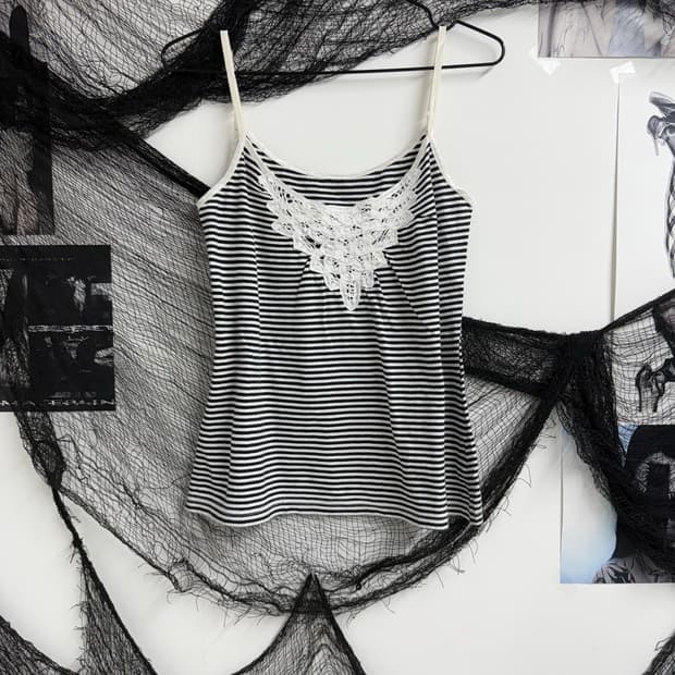 lace detailed stripe camisole