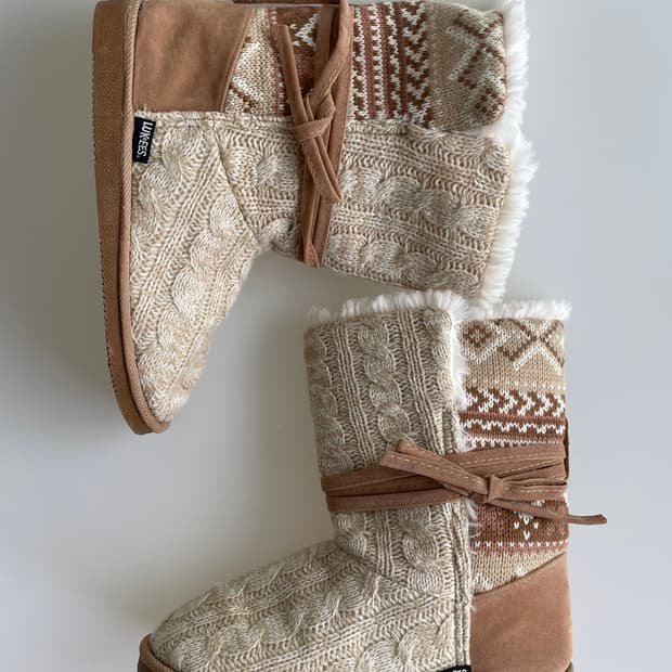 Mukluks boots