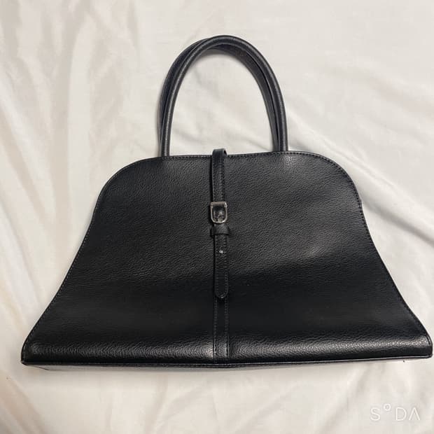 모노로우 블랑 미디움 블랙 크로스백