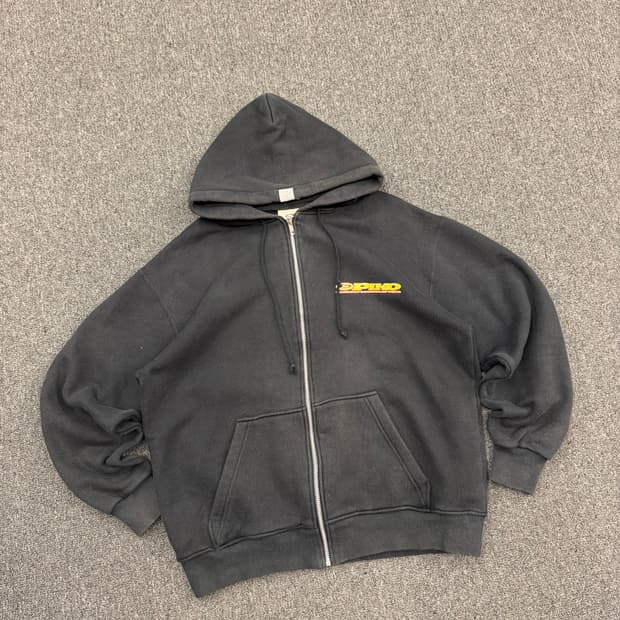 M)PIKO 빈티지 플리스 백프린팅 블랙 후드집업