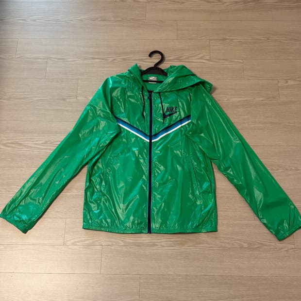 나이키 유광 바람막이