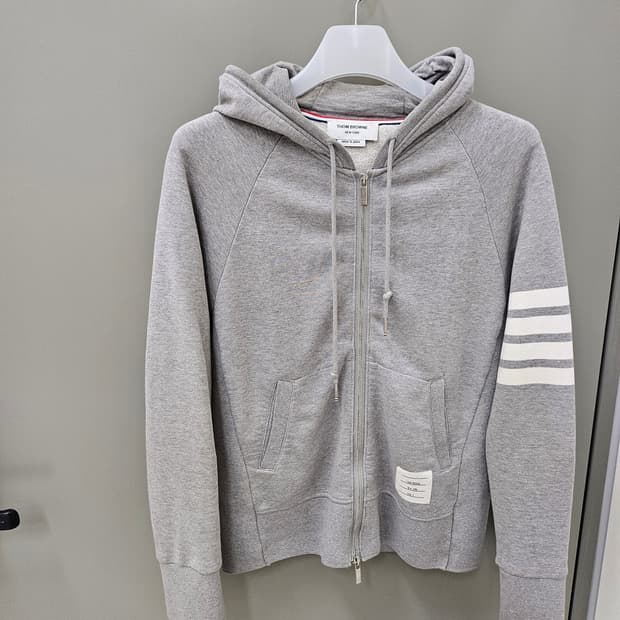 톰브라운 그레이 후드집업
