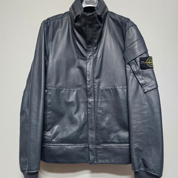 스톤아일랜드 OPAQUE LEATHER 자켓