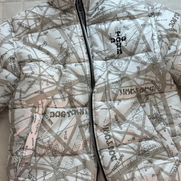 도그타운 패딩