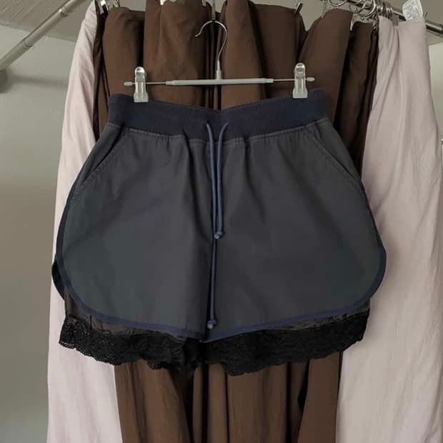 sacai luck 사카이럭 레이스 쇼츠 (챠콜-네이비)