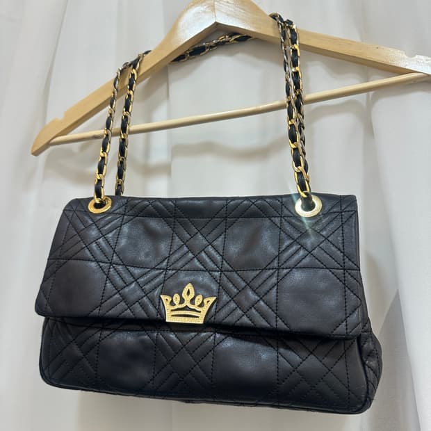 제이에스티나 퀼팅백