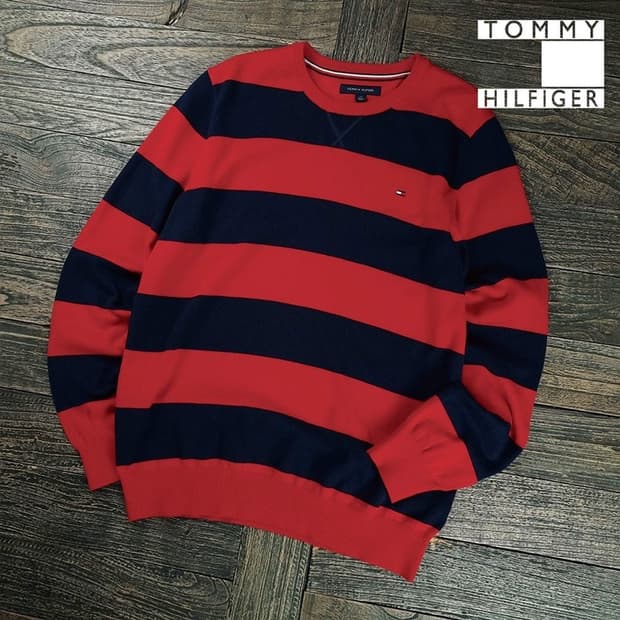 [타미힐피거] 스몰 로고 자수 볼드 스트라이프 니트 M19436