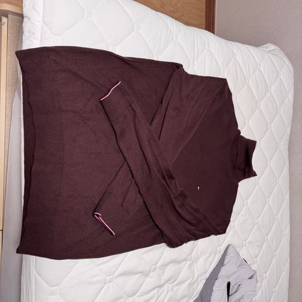 타미힐피거 니트