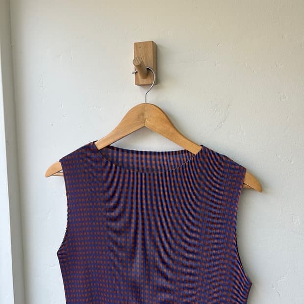 16628 - 플리츠 플리즈 슬리브리스