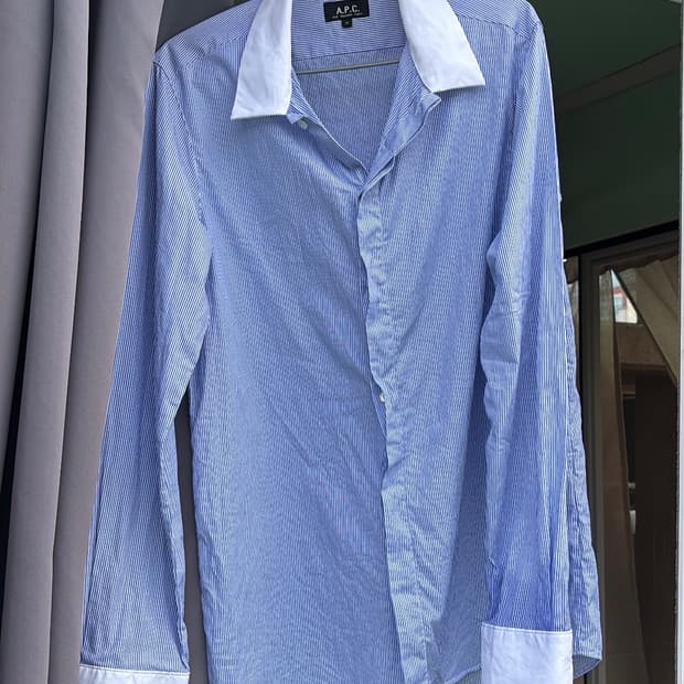 A.P.C 아페쎄 빅카라 빅슬리브 셔츠