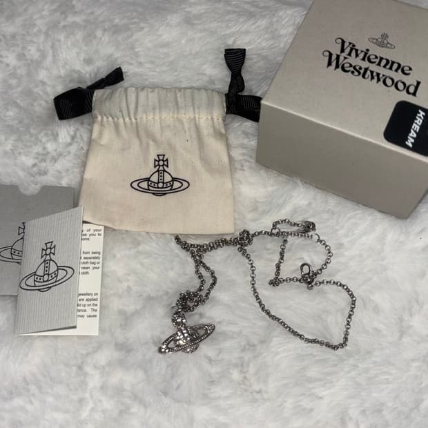 비비안웨스트우드 목걸이