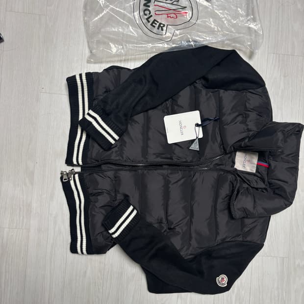 몽클레어 / 니트 패딩 / 4 ( 105 xl )