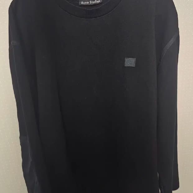 아크네 스튜디오 긴팔 티셔츠 XL