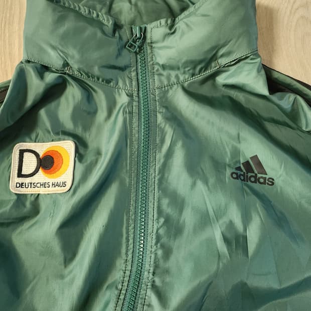 아디다스 바람막이 자켓●사이즈 90~110가능