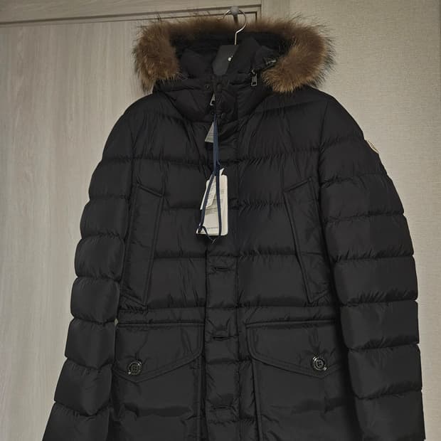 [백화점 구매 새상품] 몽클레어 클루니 23fw 2사이즈