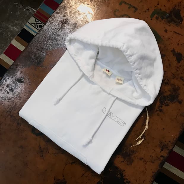 리바이스 화이트 쭈리 오버핏 숏 후디 여성 프리사이즈