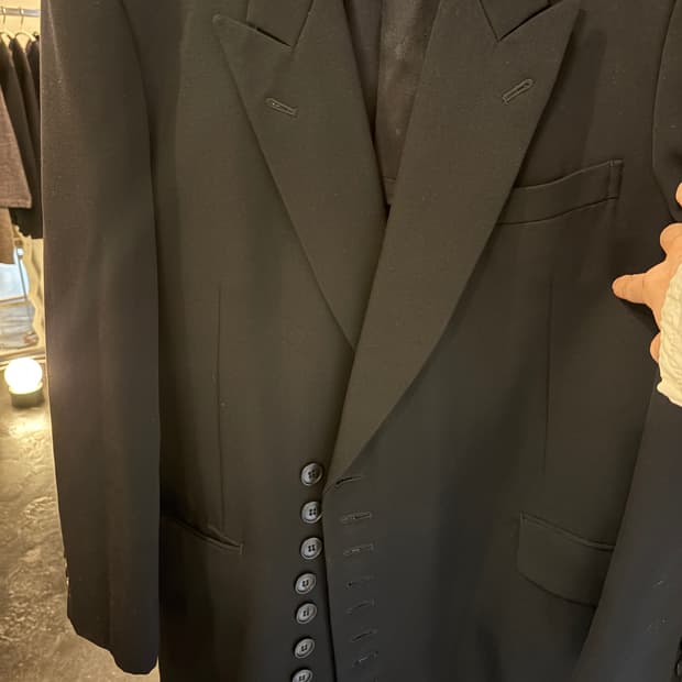 버튼 디테일 블레이저