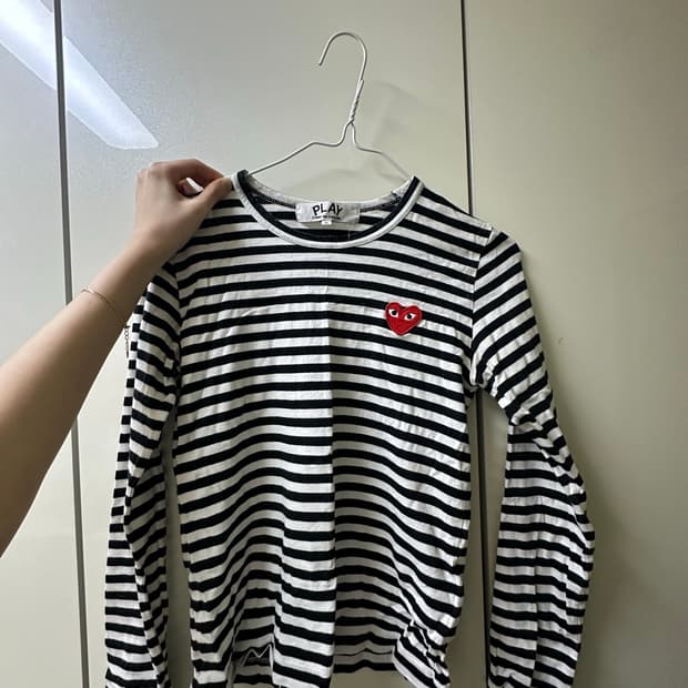 꼼데가르송 긴팔티셔츠