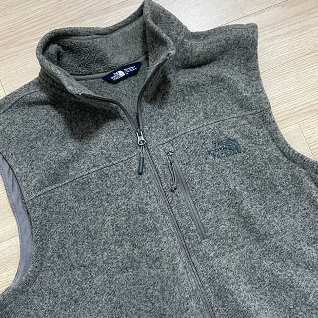 The north face 노스페이스 오트밀 조끼 L