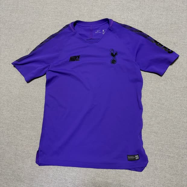 나이키 토트넘 트레이닝 탑