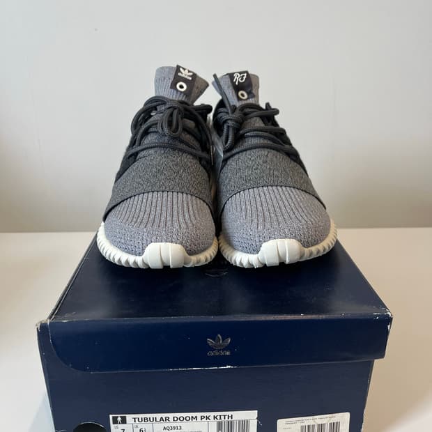 아디다스 튜블라 둠 KITH(키스) 콜랍