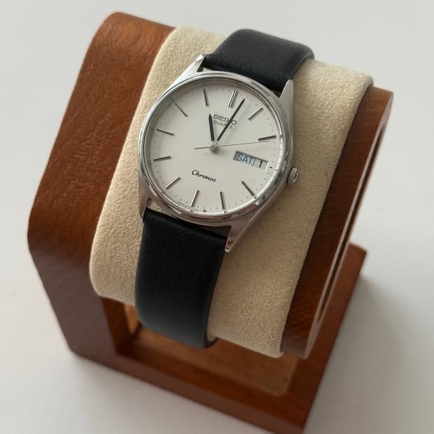세이코 Seiko 쿼츠 크로노스 데이데이트
