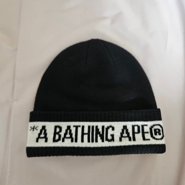 A BATHING APE KNIT CAP (MENS)
