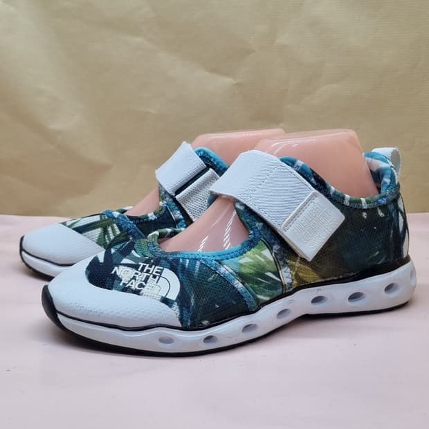 노스페이스 브리지튼 스포츠슈즈  240