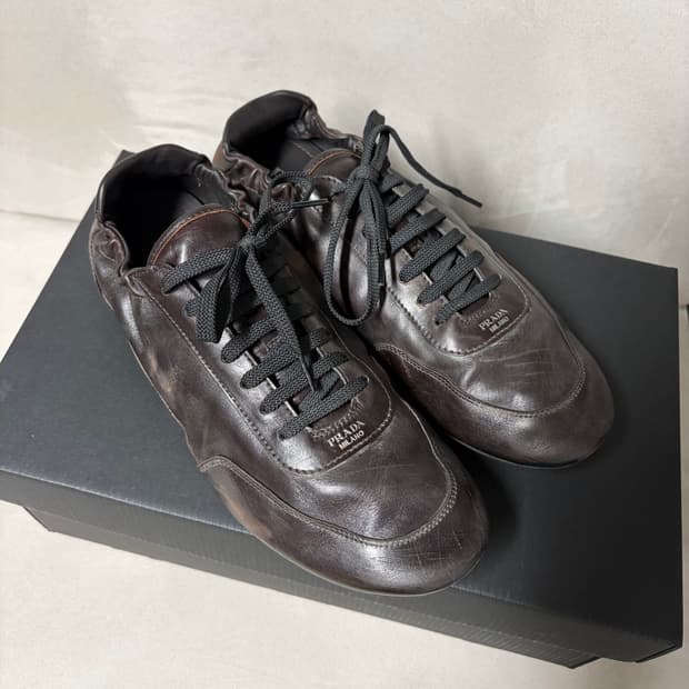 [7.5] 프라다 컬랩스 레더 스니커즈