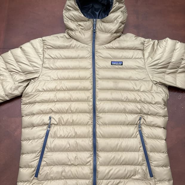 파타고니아 후디 경량패딩 베이지