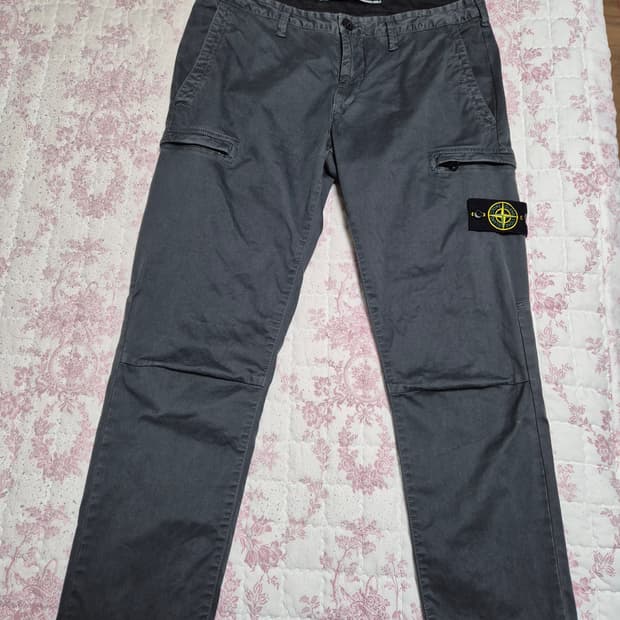 새상품급 스톤아일랜드 카고바지 32-33 L