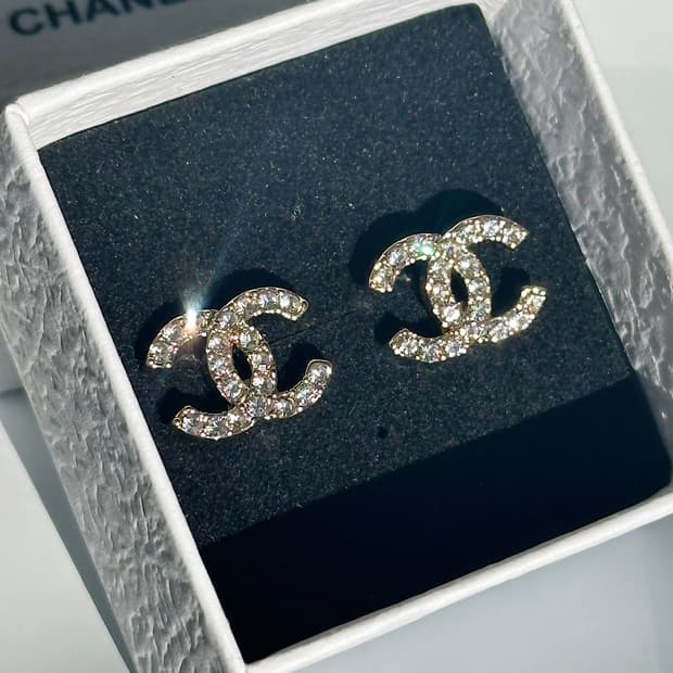 샤넬 크리스탈 귀걸이 골드 업사이클링