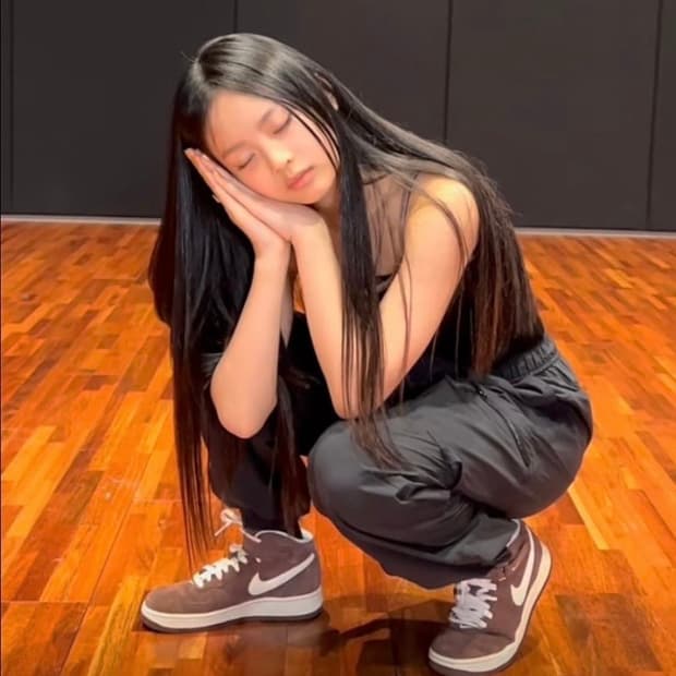 나이키 에어포스 미드 초콜릿 240(US 6)