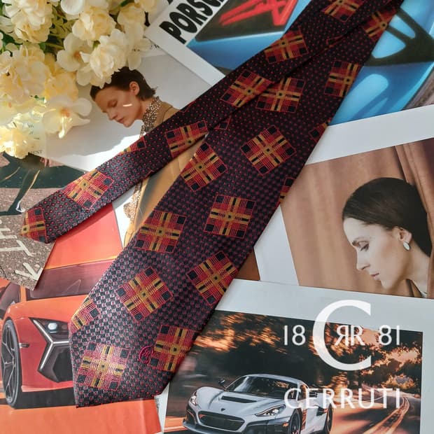 니노 세루티 실크 지오메트릭 넥타이 9.2cm A+등급 A19168
