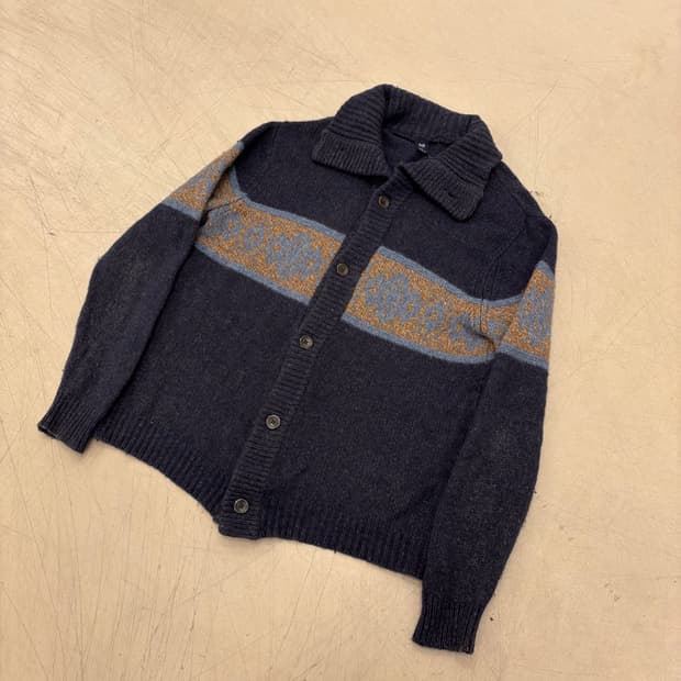 갭 패턴 네이비 니트 가디건