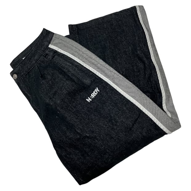 Nerdy 널디 그레이 포인트 흑청 데님 S