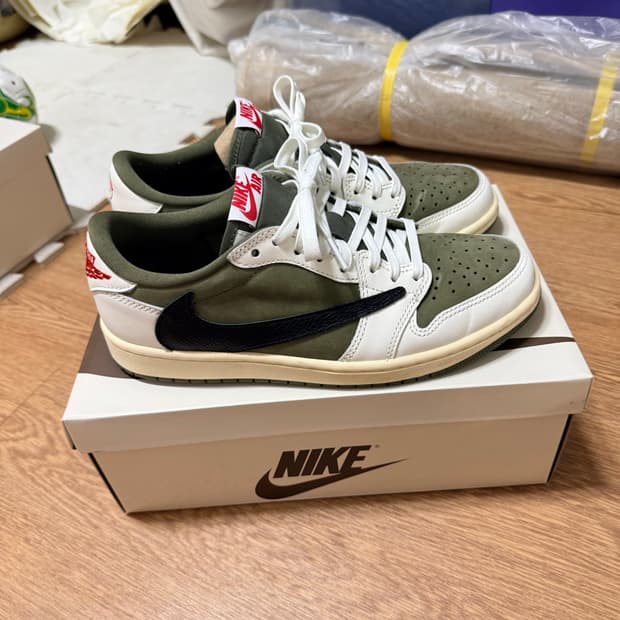 [255] 조던 1 x 트래비스 스캇 레트로 로우 OG SP 리버스 올리