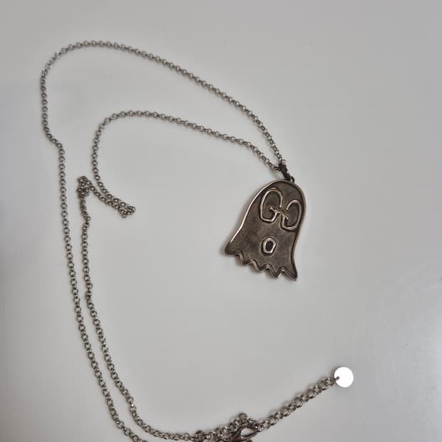 구찌 목걸이 고스트