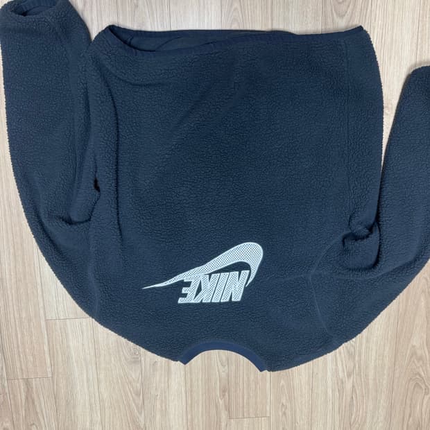 나이키 뽀글이 맨투맨