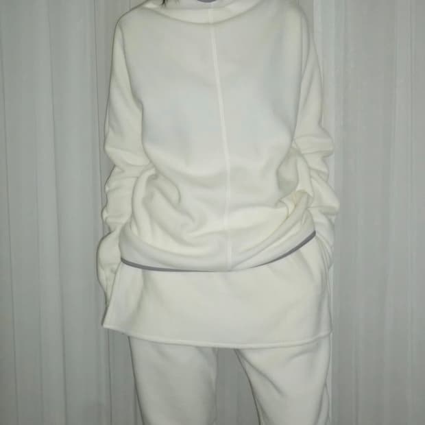 지초이컴포트 24-006 아이보리 셋업 목폴라티, 레이어드팬츠