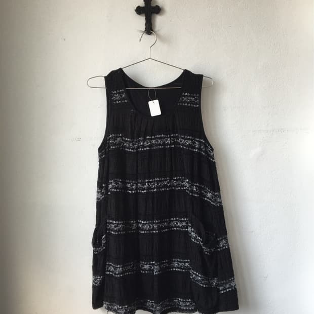 Layer point sleeveless