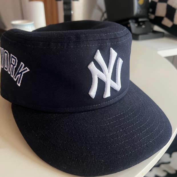 뉴에라 필박스 네이비 7/18 