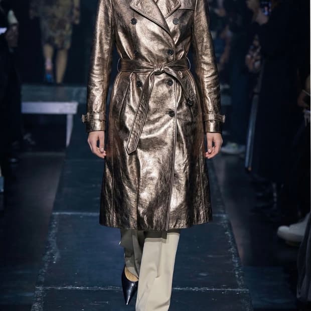 IT40/ 버버리 램스킨 메탈릭 트렌치코트