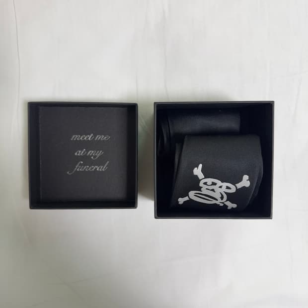 보이롱페이스 넥타이