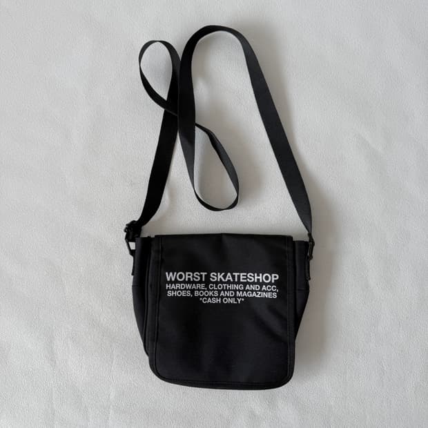 워스트 스케이트샵(WORST SKATESHOP) 크로스백