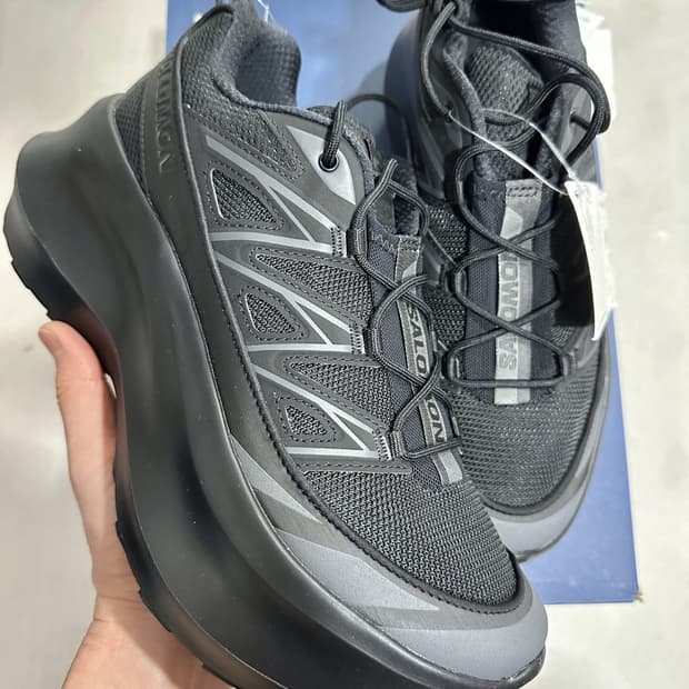 꼼데 살로몬 XT-6 익스팬스 플랫폼 255사이즈 새상품