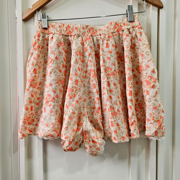 플라워 패턴 레이스 반바지