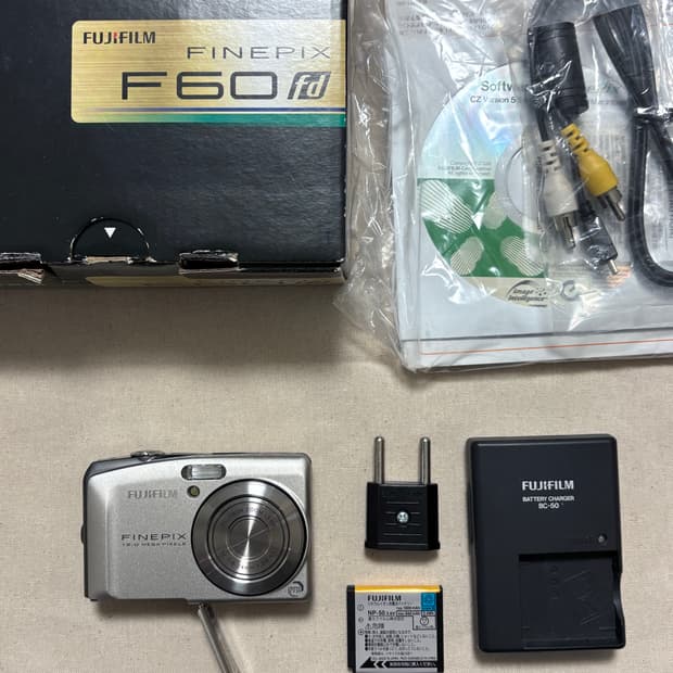 후지필름 파인픽스 F60fd 민트급 빈티지디카