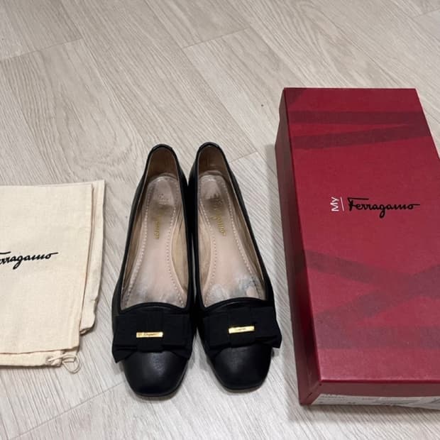 My Ferragamo 마이 페라가모 블랙 리본 플랫슈즈_7사이즈(245