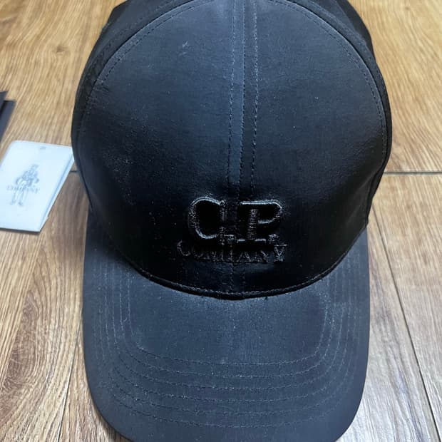 CP컴퍼니 고글캡 블랙 XL